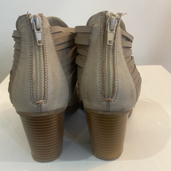 Rampage Ankle Boot With Block Heel - Picture 10 of 14